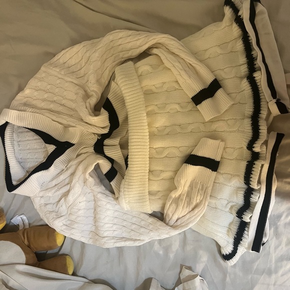 White Two-Piece Set - Picture 2 of 5